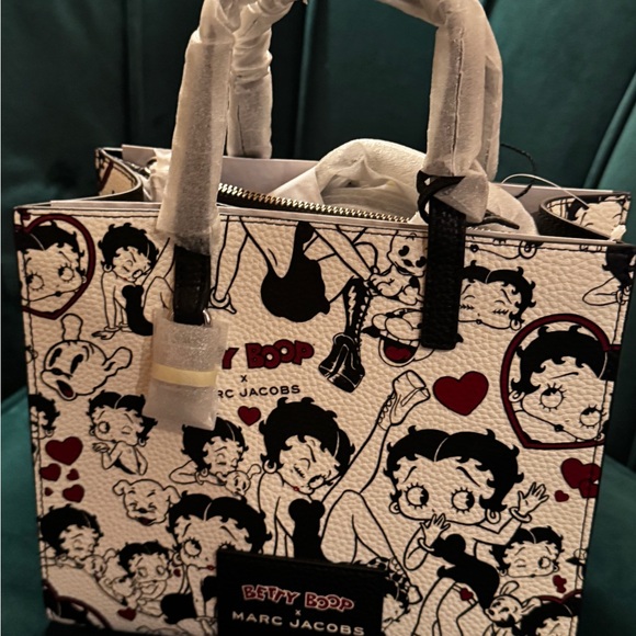 Marc Jacobs Betty Boop Heart Tote - Picture 8 of 8